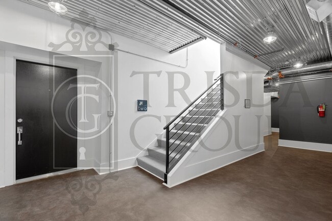 Photo - Apt 4 Avail July 18th!  Unique 2 BR, 2 BATH Apt in the HEART of Mt Washington!  3 Off Street Park... Unit SOU160-4