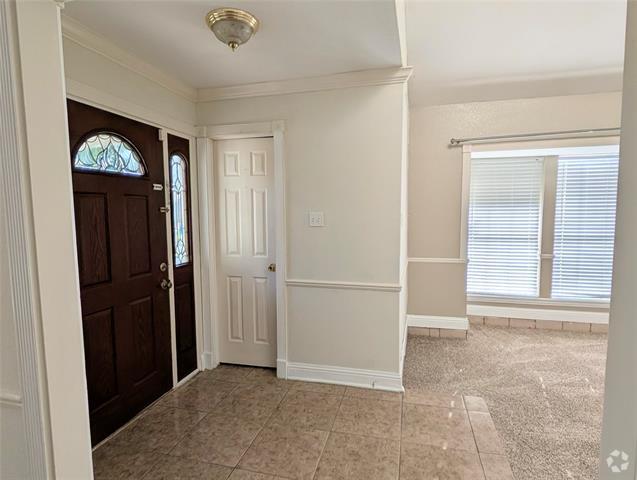 Building Photo - 2330 Windy Dr Rental