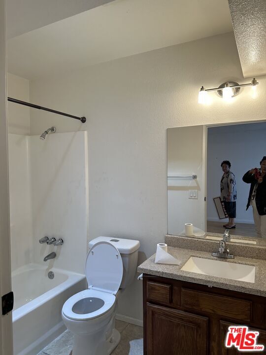 Photo - 955 Normandie Ave Unit 106