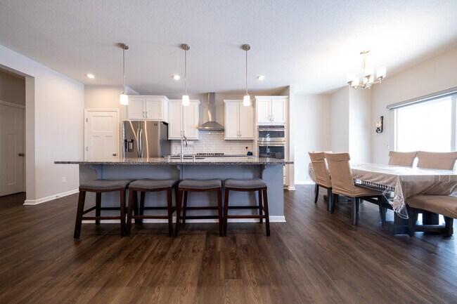 Photo - 7772 184th St W