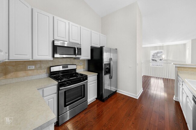 Photo - North Naperville Second Floor Two Bedroom Condo