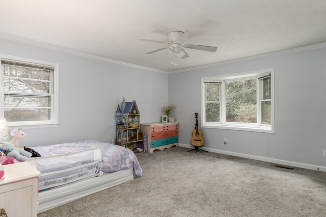 Photo - 380 Swoope Dr Casa
