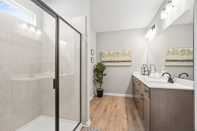 Photo - 708 Shetland Trl