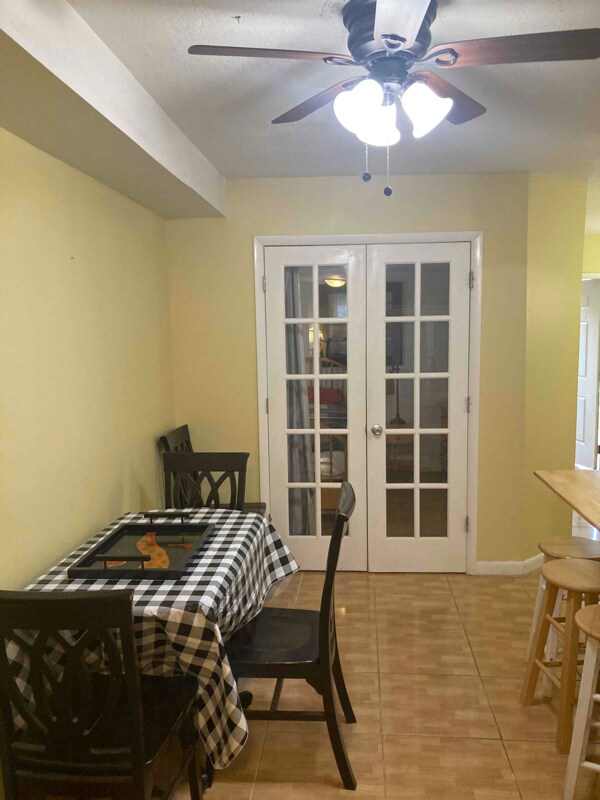 Photo - 107 NE 8th St Unit 4