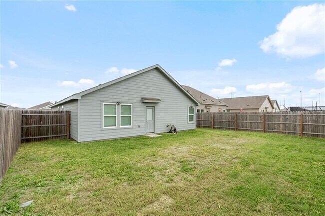 Building Photo - 4 Bed / 2 Bath Home for Rent – Built in 2023
