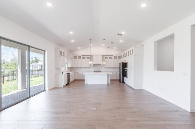 Photo - 3412 Armen Dr