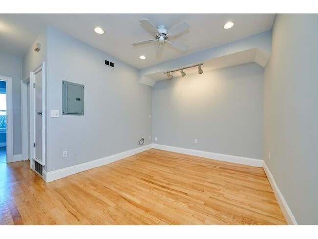 Photo - 12 Humboldt Pl Apartment Unit 1