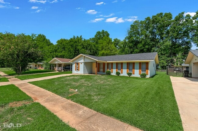 Photo - 1520 Lampkin St