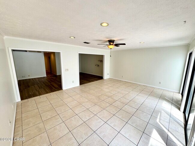 Photo - 300 Cherry St Unidad 4