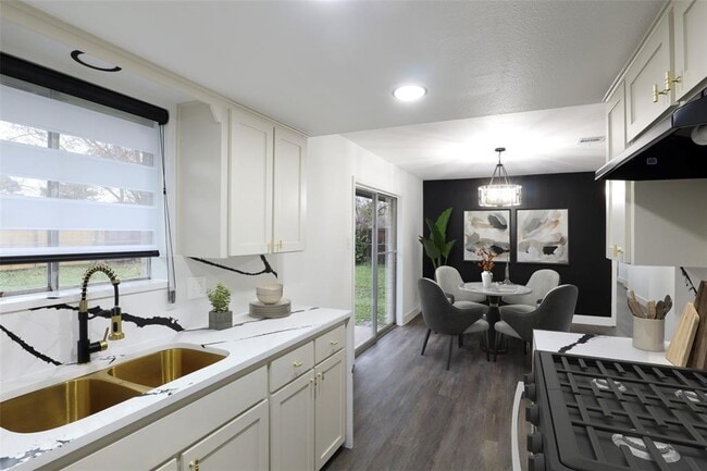 Building Photo - 7706 Garsee Dr Rental