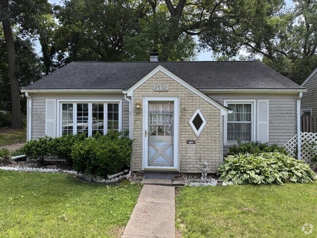 Building Photo - 4536 23rd Ave Rental