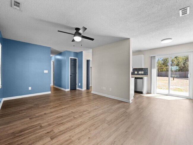 Photo - Welcome to Crown Point!