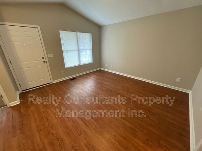 Photo - 1702 Marion St