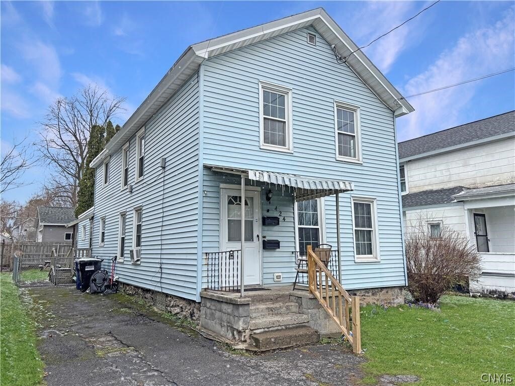 Photo - 424 Ulster St