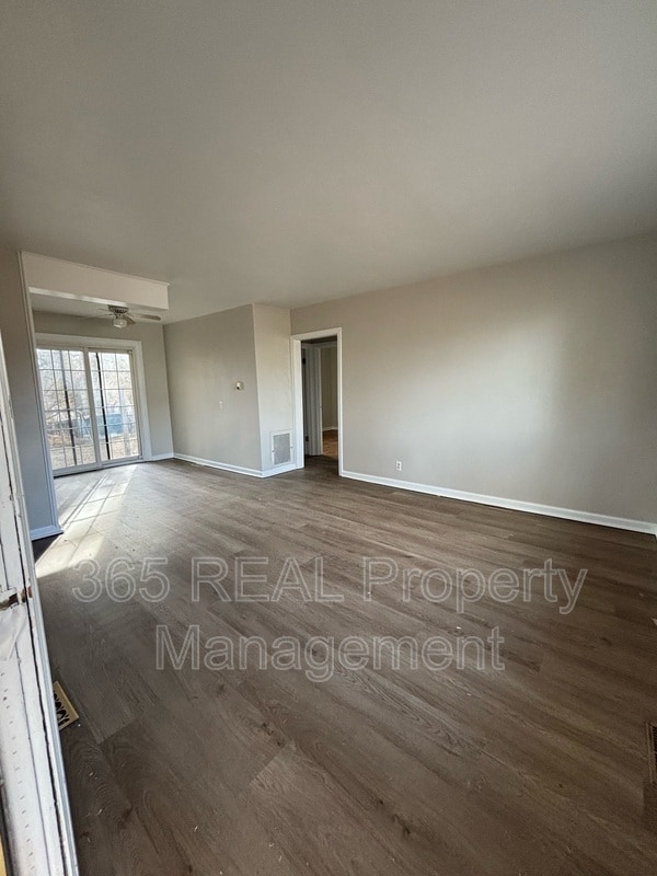 Photo - 1006 23rd St