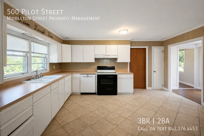 Photo - 500 Pilot St