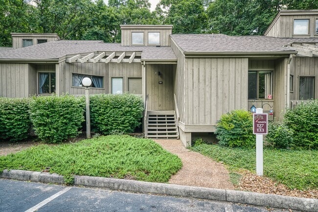 Building Photo - 129 Eagle Ct Rental
