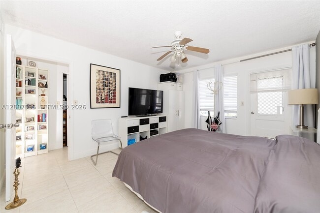 Photo - 525 Meridian Ave Unit 204