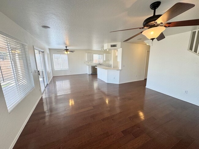 Photo - 4 Bedroom 3 Bathroom Home in Surprise! Has Loft & Additional Office/Den!