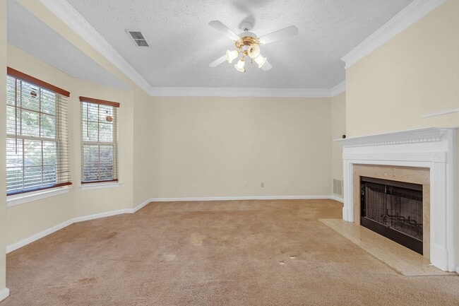 Photo - 5475 Hampton Ct