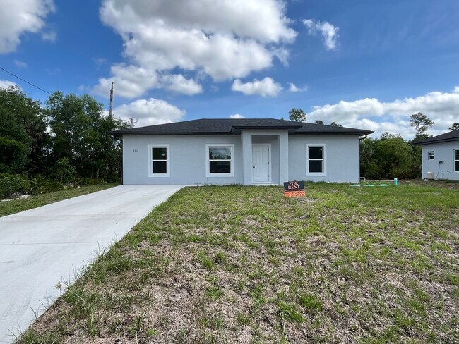 Building Photo - BRAND NEW HOME- MOVE IN READY 3 BEDROOM 2 ...