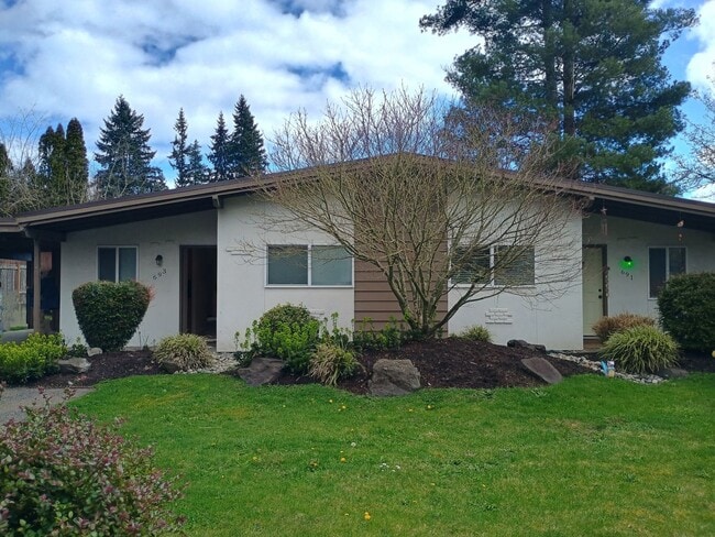 Building Photo - Remodeled 2-bedroom, 1-bath home located in the heart of East Bremerton
