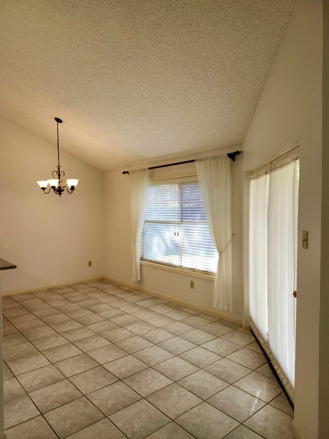 Photo - 2118 Hickory Lawn Dr