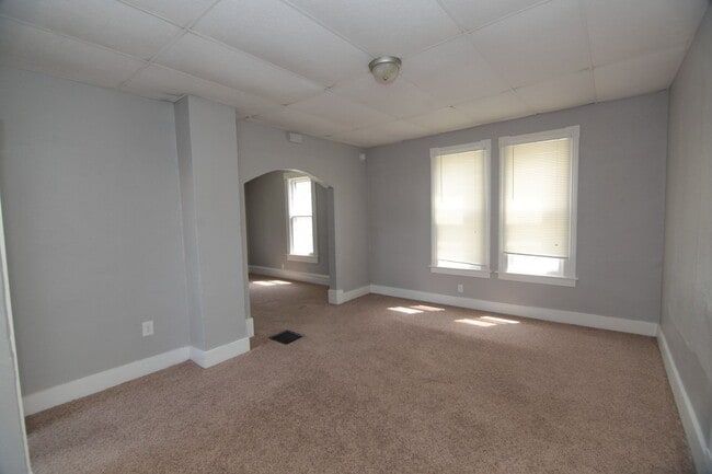 Photo - 2 bed 1 bath Moline house!