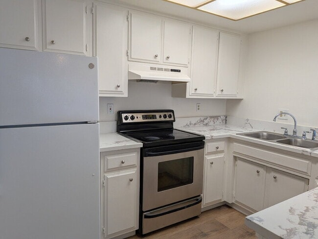 Photo - 9279 Corinthian Cir