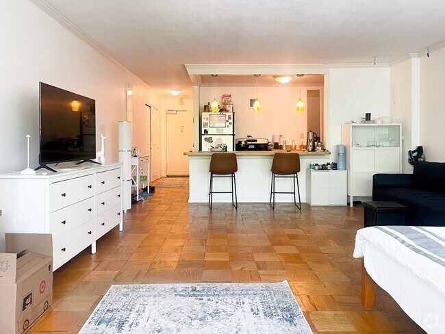 Building Photo - 2 Hawthorne Pl Unit 4G Rental
