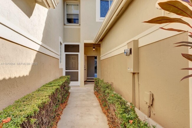 Photo - 2590 Cordoba Bend