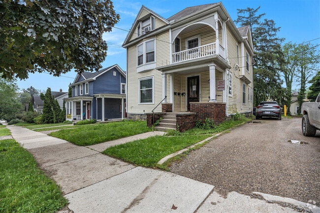 Building Photo - 528 S. Fifth-3 Unit 3 Rental