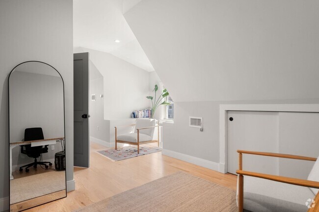Building Photo - 14 Ennis Rd Unit r Rental