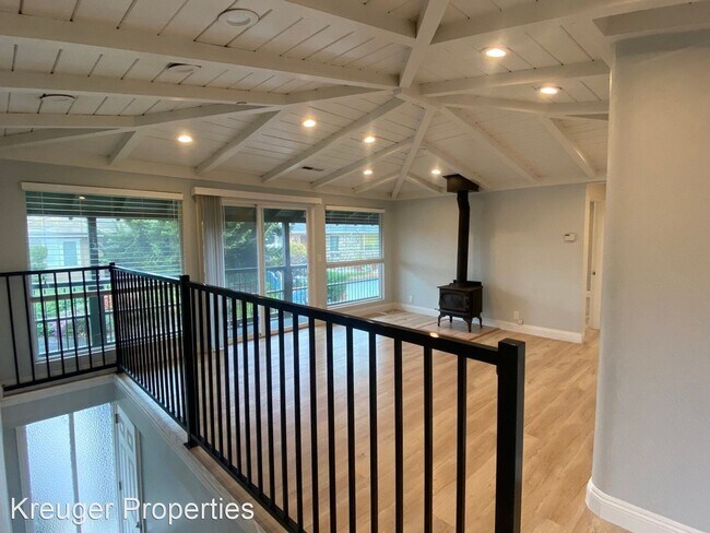 Photo - 3 br, 4 bath House - 17 Sunset Drive, Upst...