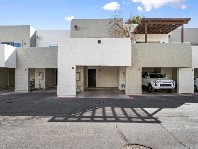 Building Photo - Charming 2BR Condo in Tempe