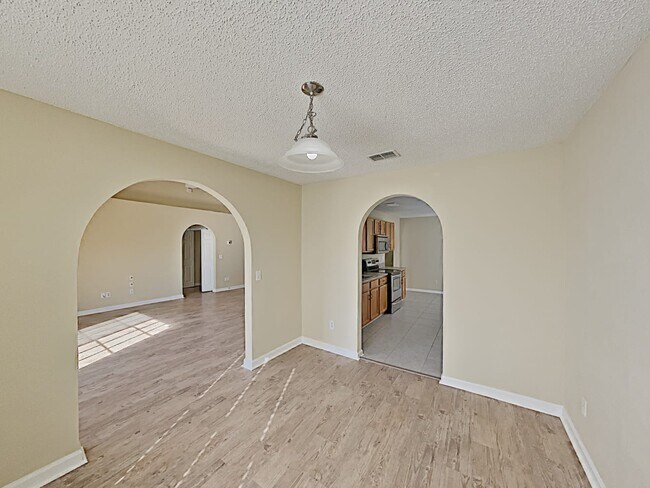 Photo - 7624 Fawn Lake Dr N