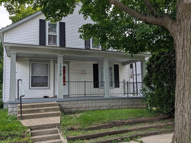 Building Photo - 1338 Buffalo Ave NE Rental