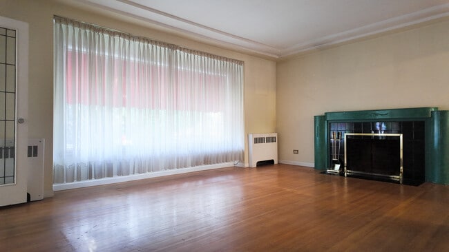 Photo - 65 W 49th Ave