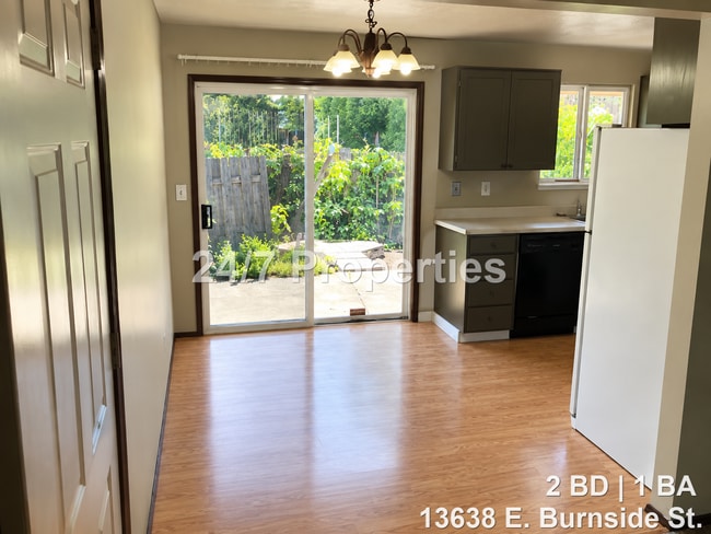 13636 E Burnside St Unit 13638