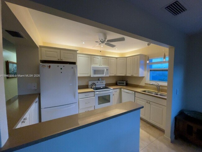Photo - 1701 Buchanan St Unit 301