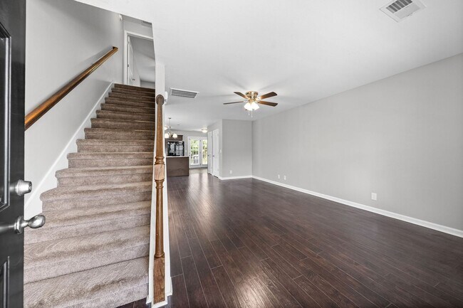 Photo - Luxury Living at it's best! 2 Bed 2 1/2 Bath condos near I-24