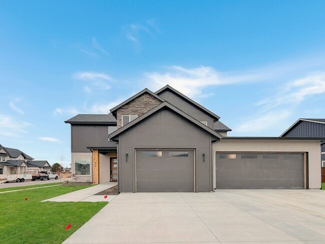 Building Photo - Pet-Friendly Luxury: New 4BD Construction with 2 Dedicated Offices in Eagle’s Centerra Community