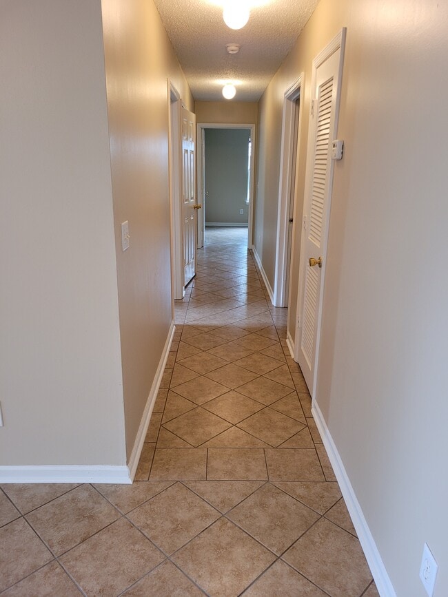 3 bd updated flooring