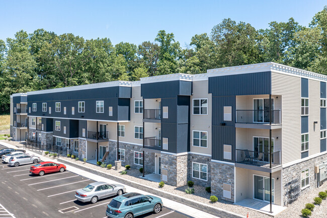 Building Photo - The View at High Pointe Rental