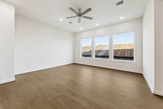 Photo - 412 N Stiles St