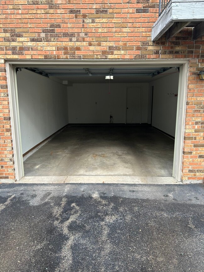 Photo - 5577 Whispering Way Unit 5577