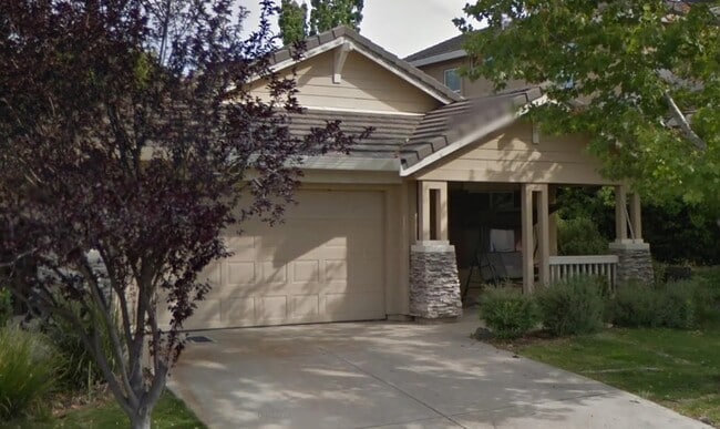 Photo - 1860 Ardfern Way House