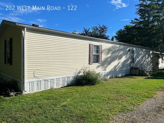 202 W Main Rd
