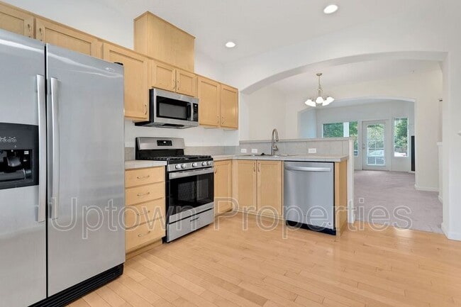 Building Photo - 15411 SW Mallard Dr