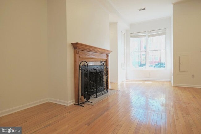 Building Photo - 75 P St NW